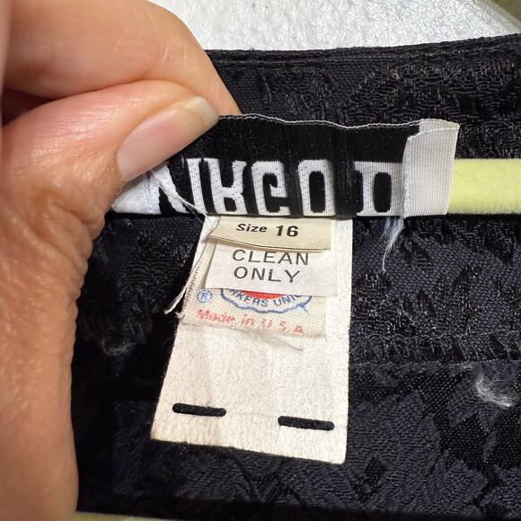 Virgo II Black Embroidered Floral Vintage Blouse Sz 16 - Picture 8 of 13